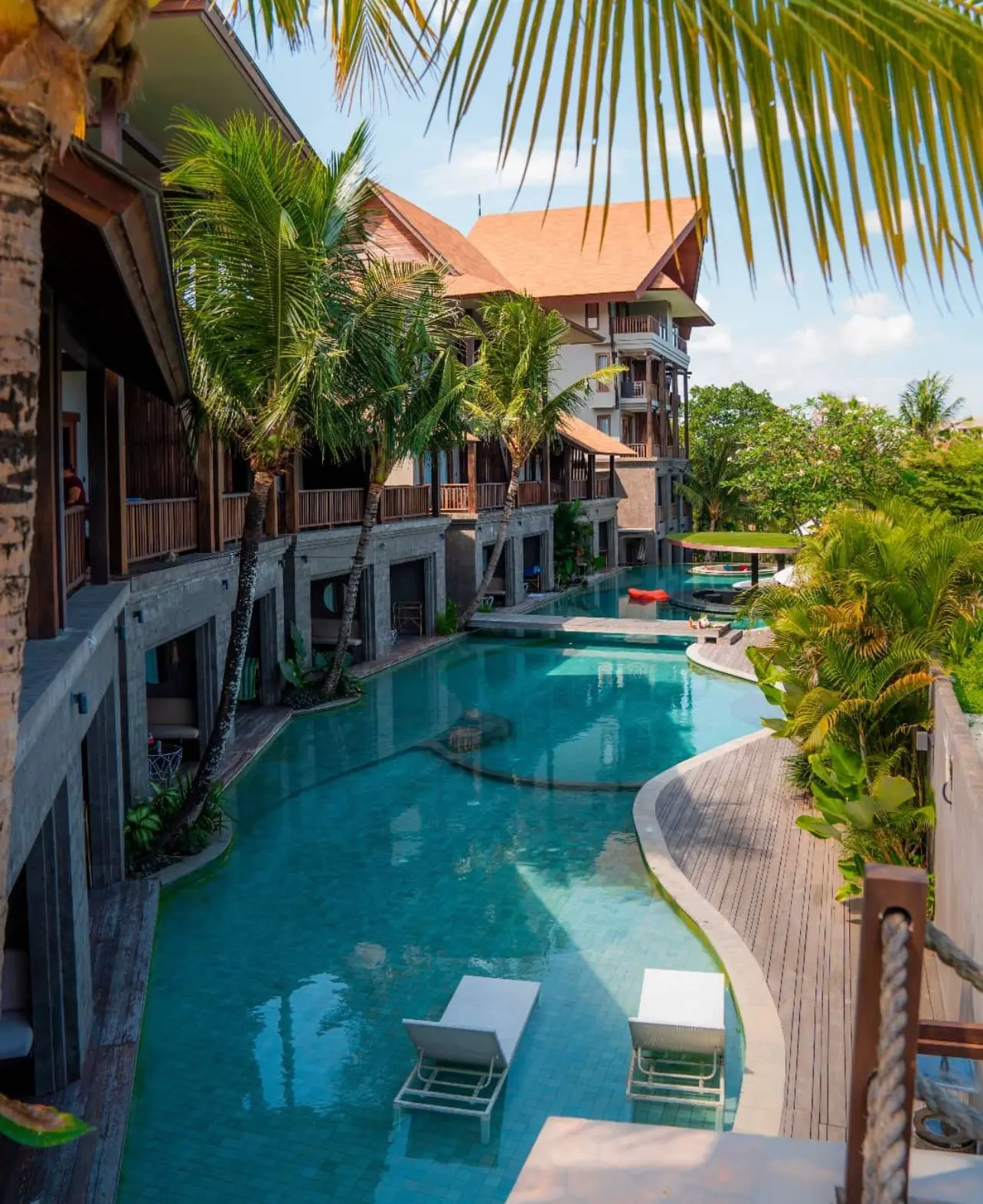 4 Stars Hotel In Pererenan Beach  Canggu
